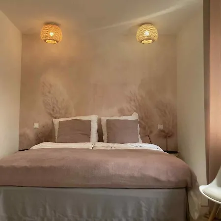 Premium Na Wzgorzu Czwartek