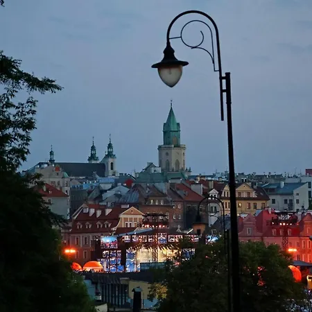 Premium Na Wzgorzu Czwartek * ルブリン